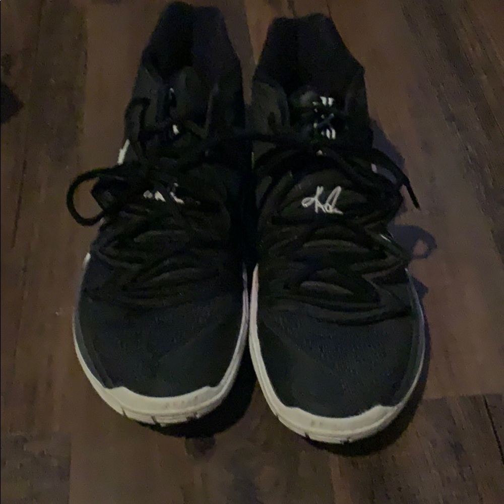 Nike kyrie 5